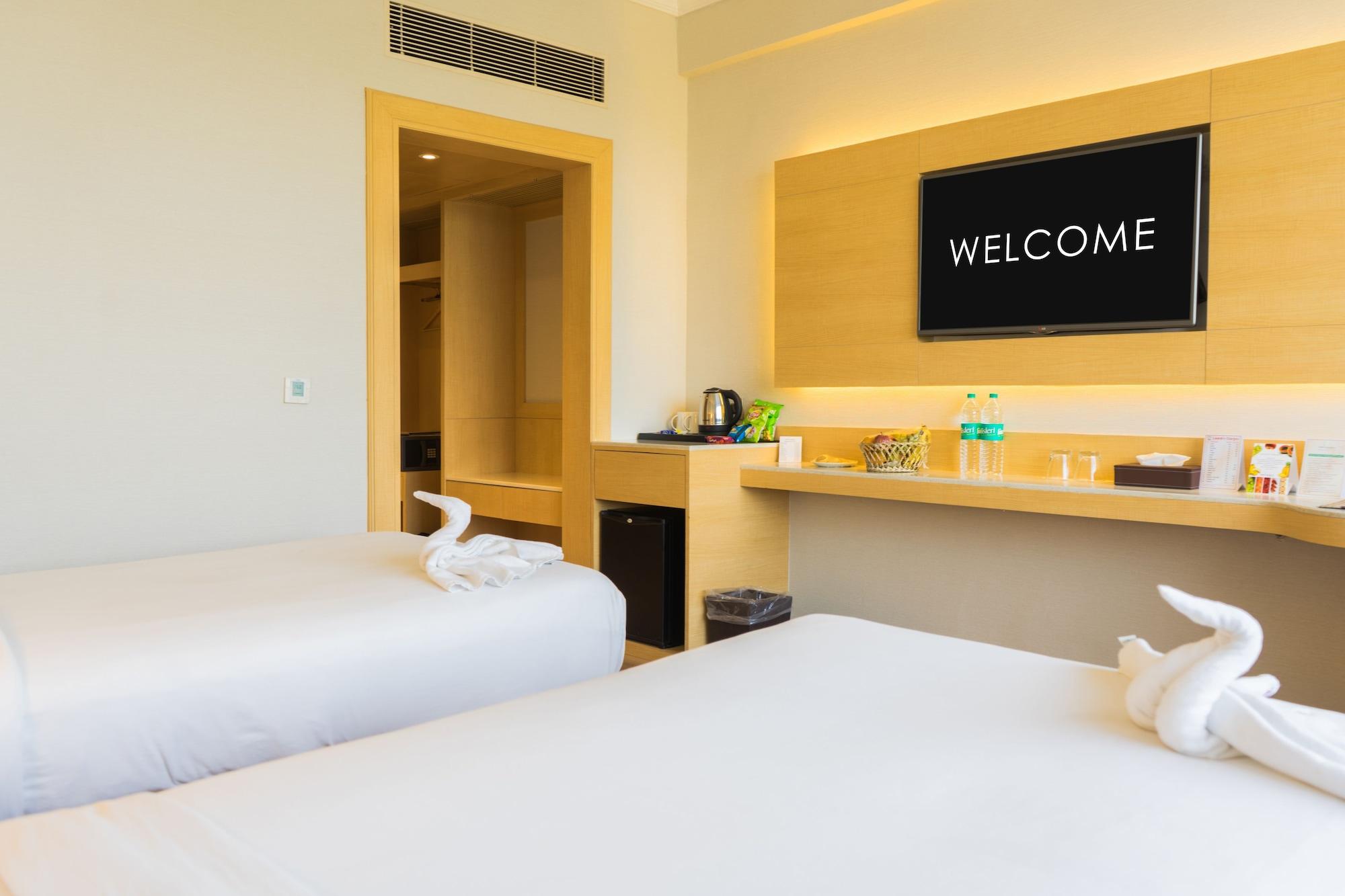 Gemini Continental, Hazratganj Hotel Lucknow Bagian luar foto