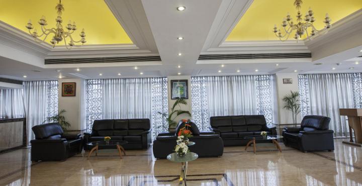 Gemini Continental, Hazratganj Hotel Lucknow Bagian luar foto