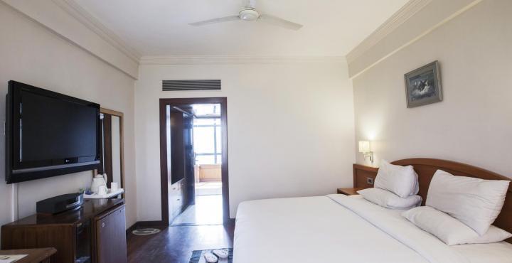 Gemini Continental, Hazratganj Hotel Lucknow Bagian luar foto